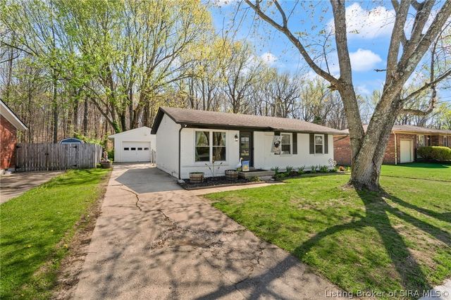 2924 Linda Drive, New Albany, IN 47150