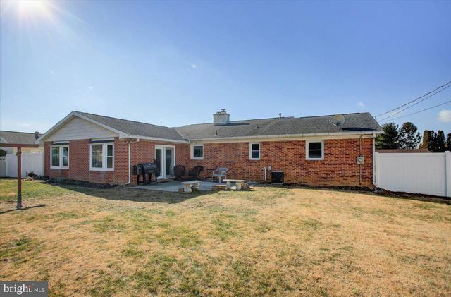 128 HILLSIDE DRIVE, Fayetteville, PA 17222