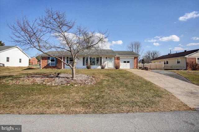 128 HILLSIDE DRIVE, Fayetteville, PA 17222