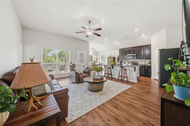 4101 Bridgewood Court, College Station, TX 77845