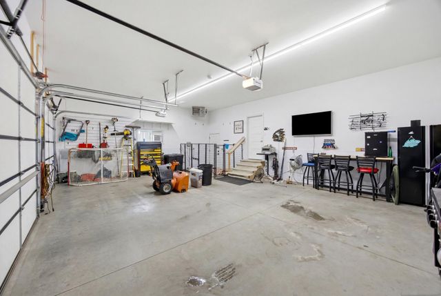 2651 Golden Lane S, Fargo, ND 58104