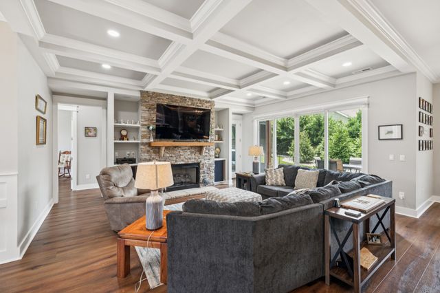 17 Cannonball Ct, Winchester, TN 37398