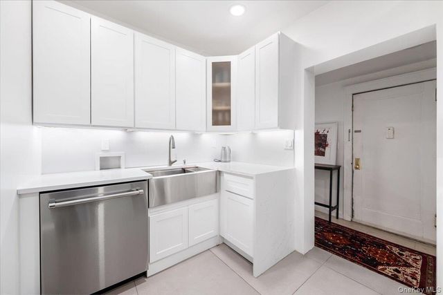 30 Windsor Terrace AA1, White Plains, NY 10601
