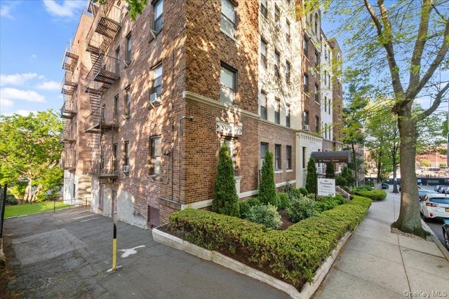 30 Windsor Terrace AA1, White Plains, NY 10601