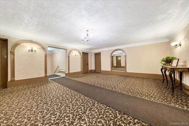 30 Windsor Terrace AA1, White Plains, NY 10601
