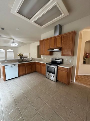 554 Ivy Cross Lane, Sugar Land, TX 77479