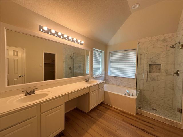 554 Ivy Cross Lane, Sugar Land, TX 77479