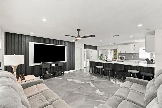 10259 NARANJA STREET, Seminole, FL 33772