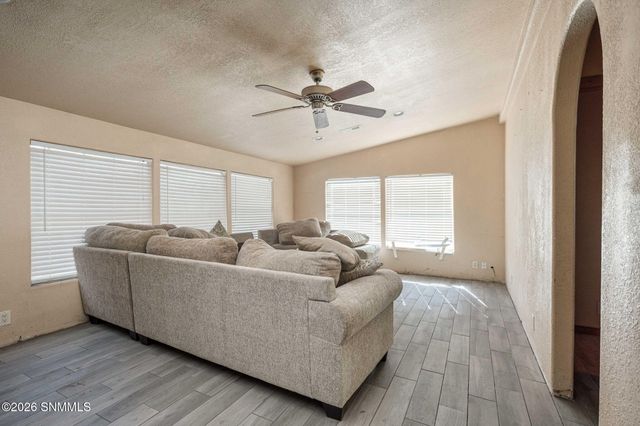 4740 Country Place, Las Cruces, NM 88007