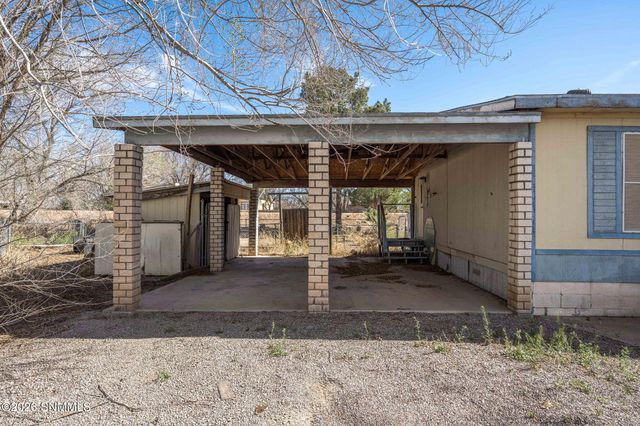 4740 Country Place, Las Cruces, NM 88007