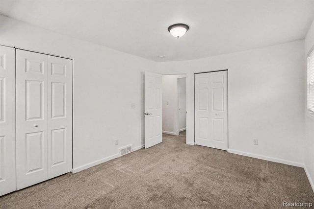 2177 Alexander Drive, Troy, MI 48083