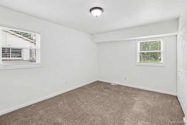 2177 Alexander Drive, Troy, MI 48083