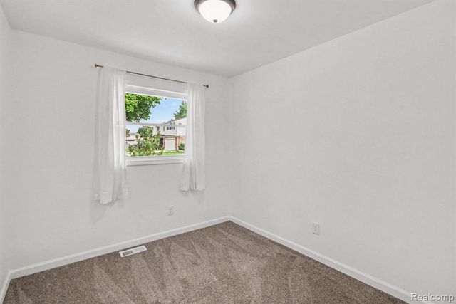 2177 Alexander Drive, Troy, MI 48083