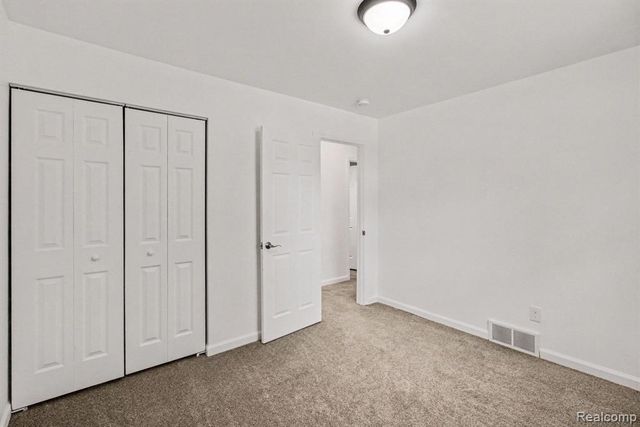 2177 Alexander Drive, Troy, MI 48083
