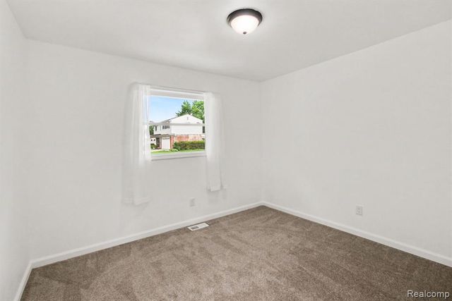 2177 Alexander Drive, Troy, MI 48083