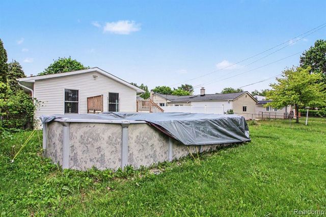 2177 Alexander Drive, Troy, MI 48083