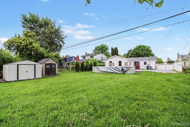 2177 Alexander Drive, Troy, MI 48083