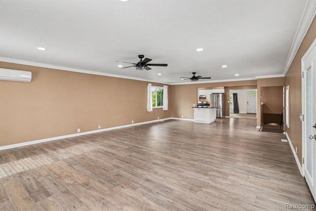 2177 Alexander Drive, Troy, MI 48083
