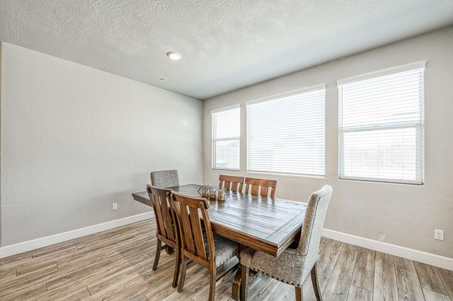 697 Expedition Way, Madera, CA 93636