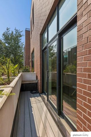1138 Mayberry Plaza, Omaha, NE 68108