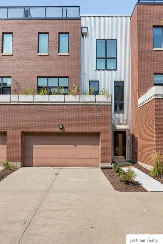 1138 Mayberry Plaza, Omaha, NE 68108
