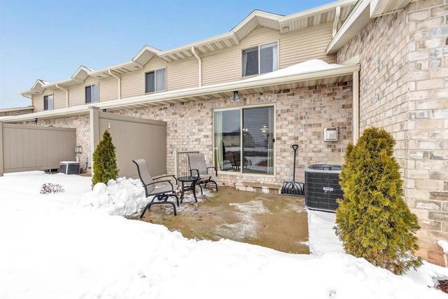 2167 TRAILSIDE LANE, De Pere, WI 54115