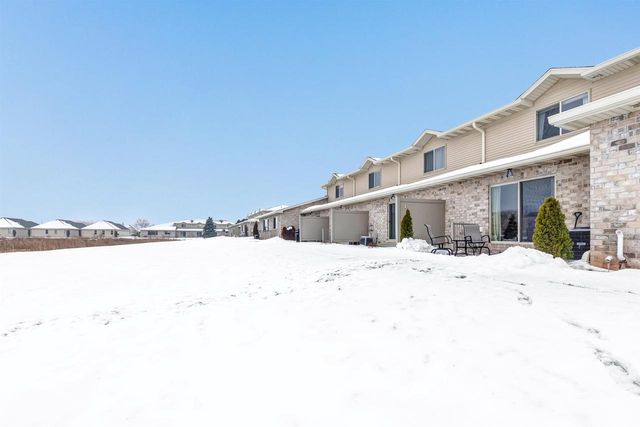 2167 TRAILSIDE LANE, De Pere, WI 54115
