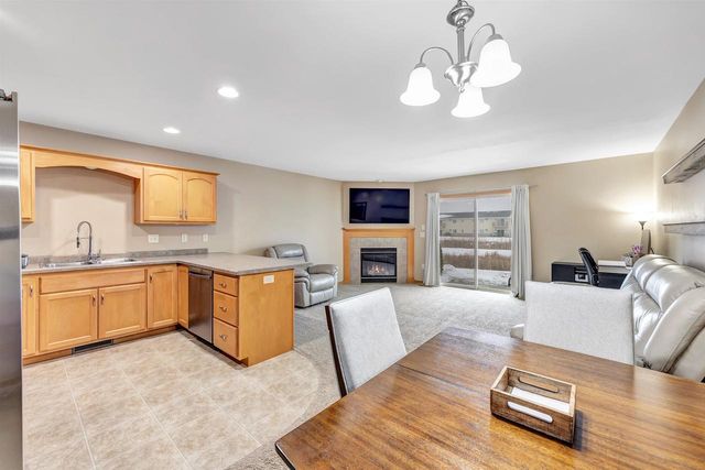 2167 TRAILSIDE LANE, De Pere, WI 54115