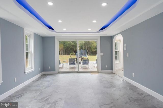 19 TWIN SPRINGS DR, Fredericksburg, VA 22407