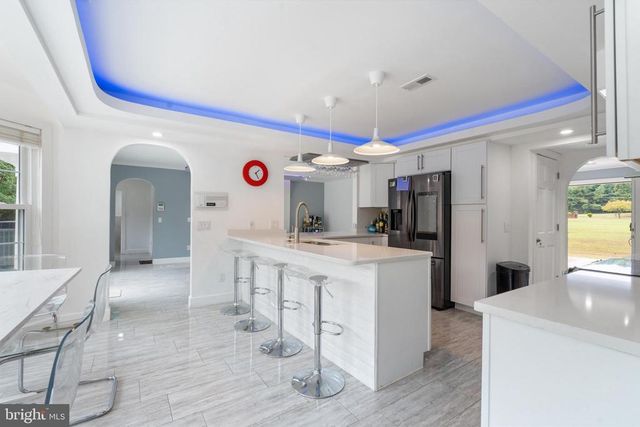 19 TWIN SPRINGS DR, Fredericksburg, VA 22407