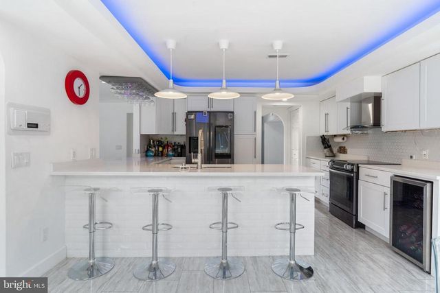 19 TWIN SPRINGS DR, Fredericksburg, VA 22407