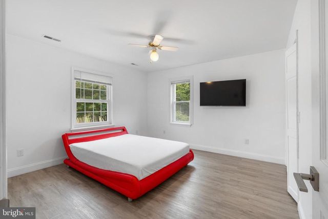 19 TWIN SPRINGS DR, Fredericksburg, VA 22407