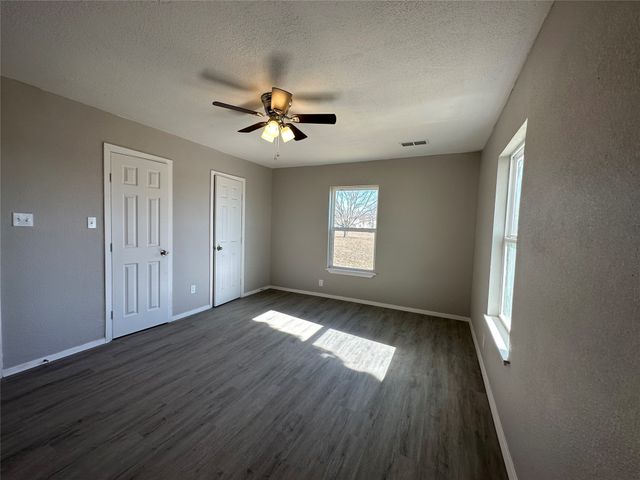 717 E Lamberth Road, Sherman, TX 75090