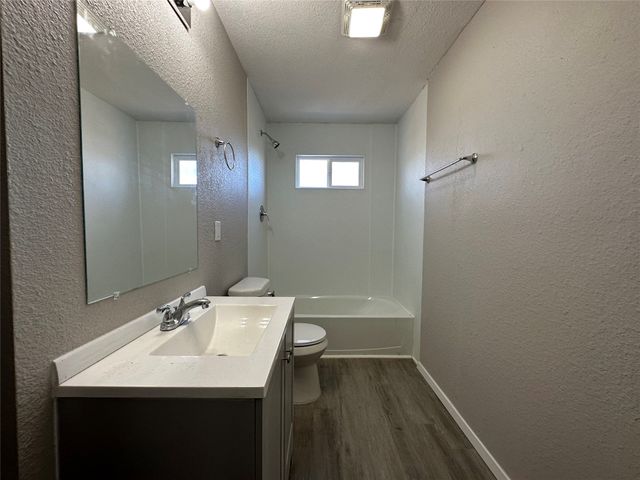 717 E Lamberth Road, Sherman, TX 75090