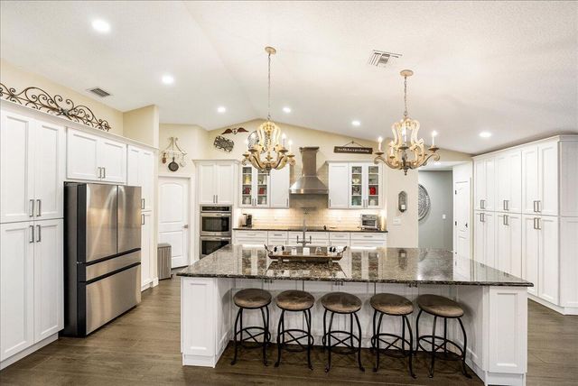 5871 NW Corso Court, Port St Lucie, FL 34986