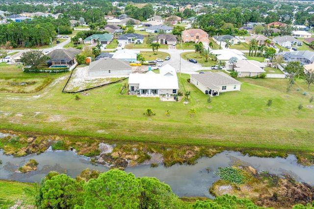 5871 NW Corso Court, Port St Lucie, FL 34986