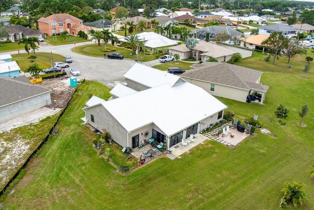 5871 NW Corso Court, Port St Lucie, FL 34986