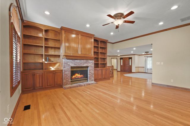 7231 Lakeside Woods Drive, Indianapolis, IN 46278
