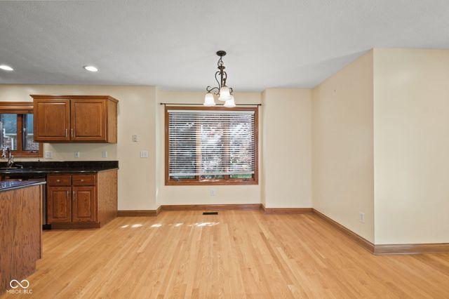 7231 Lakeside Woods Drive, Indianapolis, IN 46278