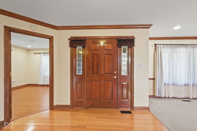 7231 Lakeside Woods Drive, Indianapolis, IN 46278