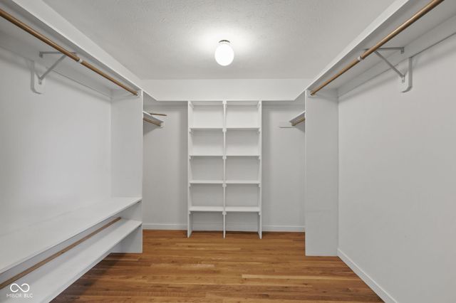 7231 Lakeside Woods Drive, Indianapolis, IN 46278