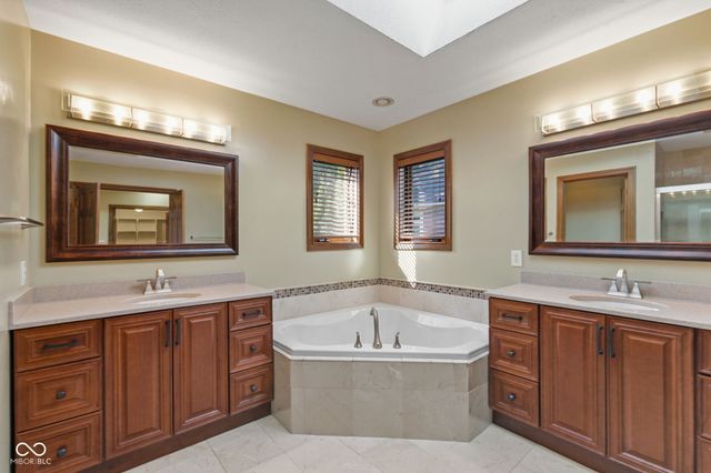 7231 Lakeside Woods Drive, Indianapolis, IN 46278