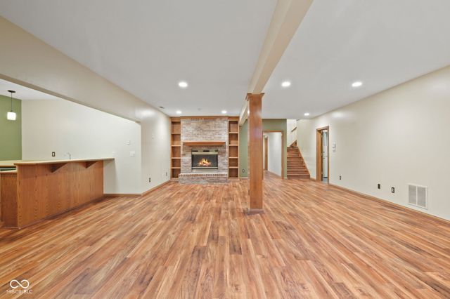 7231 Lakeside Woods Drive, Indianapolis, IN 46278