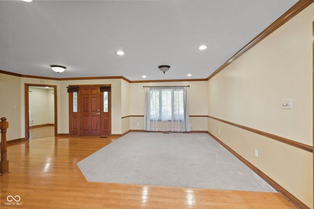 7231 Lakeside Woods Drive, Indianapolis, IN 46278
