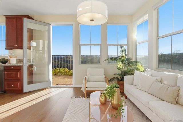 6741 Golden Glen Ln, San Diego, CA 92126