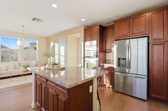 6741 Golden Glen Ln, San Diego, CA 92126