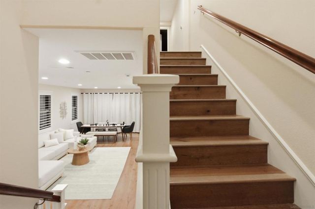 6741 Golden Glen Ln, San Diego, CA 92126