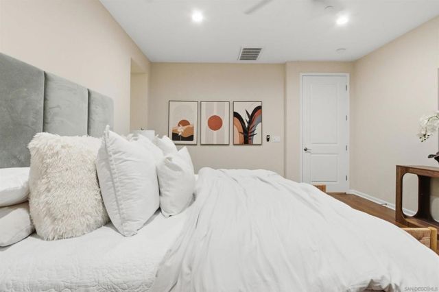 6741 Golden Glen Ln, San Diego, CA 92126