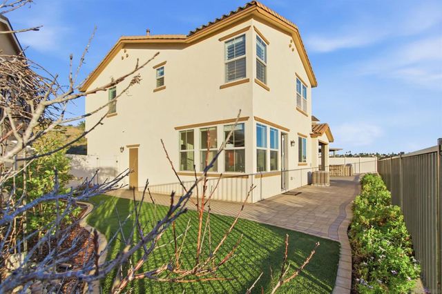 6741 Golden Glen Ln, San Diego, CA 92126