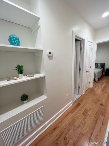 16 Wilton Avenue, Norwalk, CT 06851